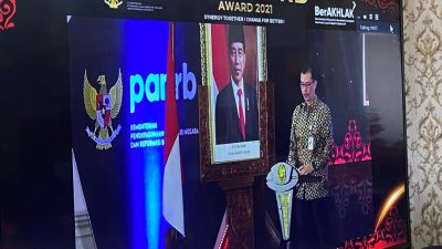Hasil Evaluasi SAKIP-RB, Pemkab Tanggamus Mendapatkan Penghargaan